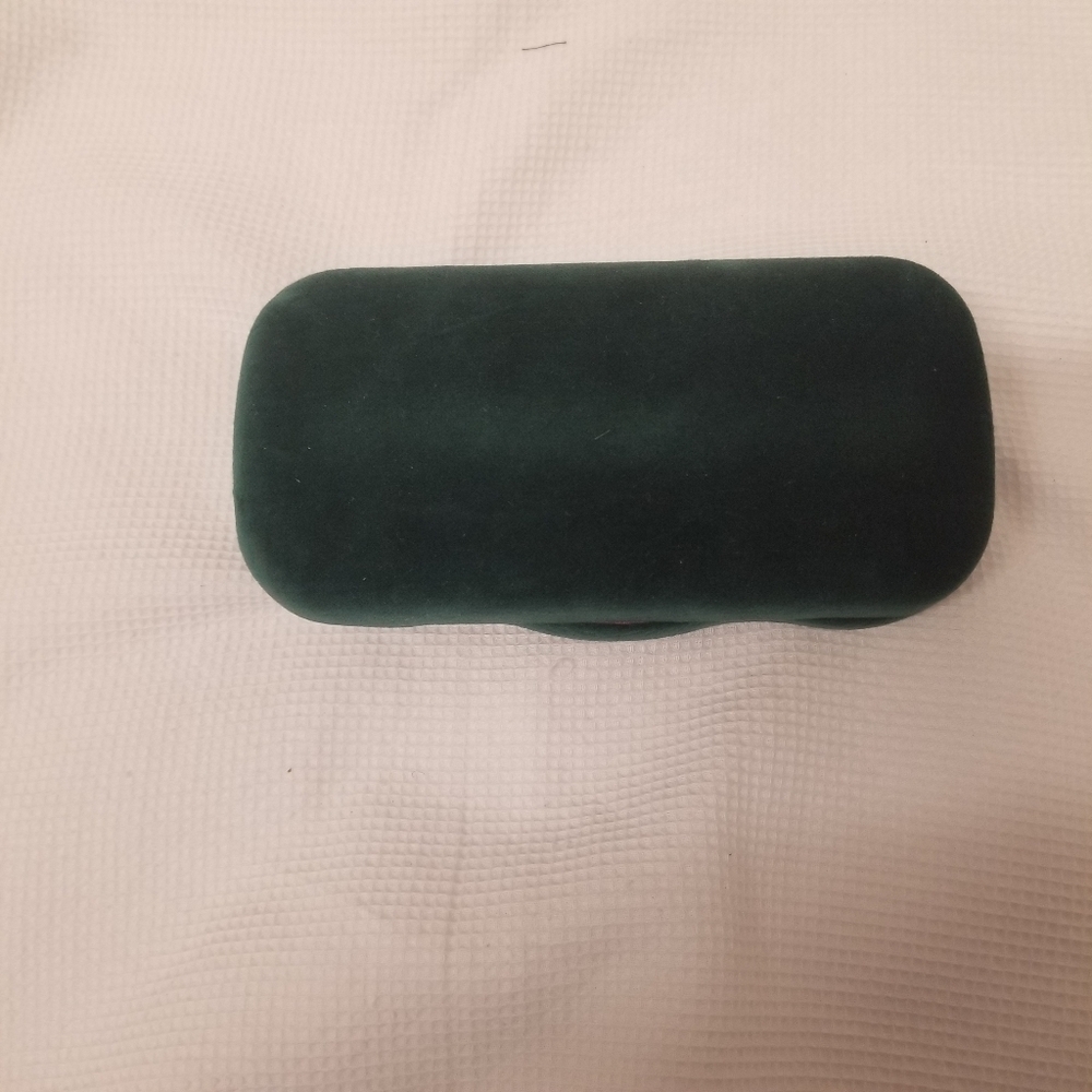 Gucci Green Velour Sunglass Case - Picture 10 of 12